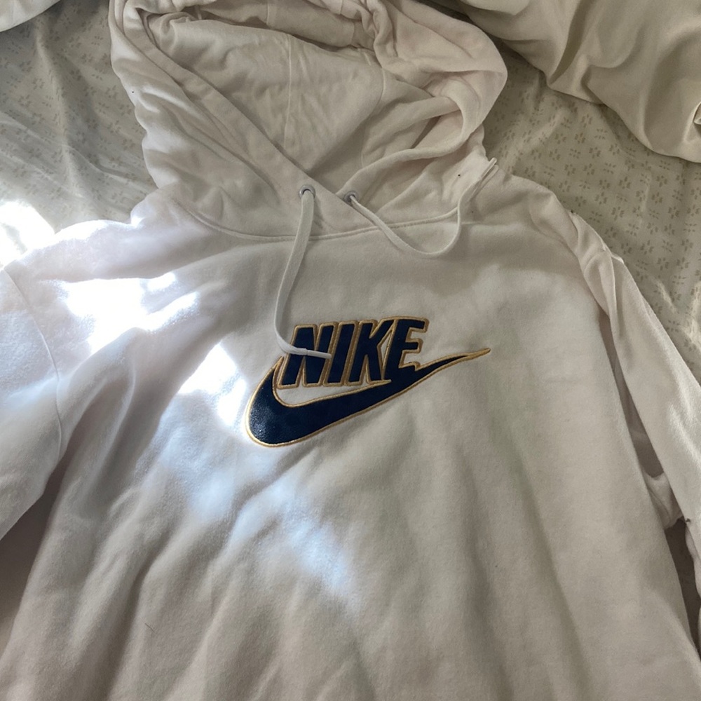 nike hoodie